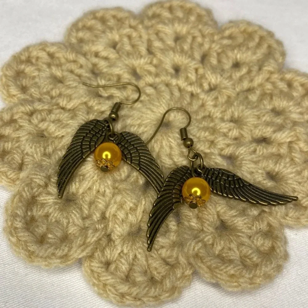 Harry Potter Golden Snitch Dangle Earrings, Quidditch, Wings, Bronze, 1in, New